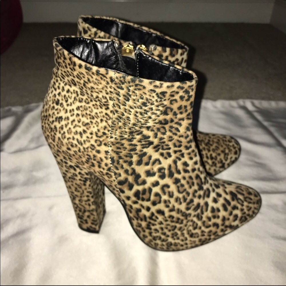 Leopard booties 🐆🐆🐆
